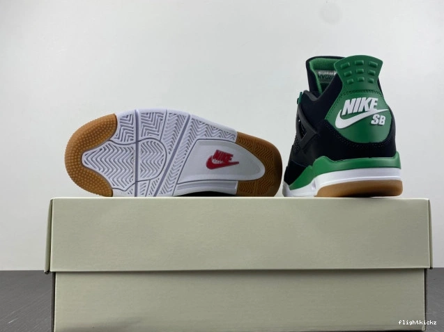 Retro 4 Jordan DR5415-030 SB 0813